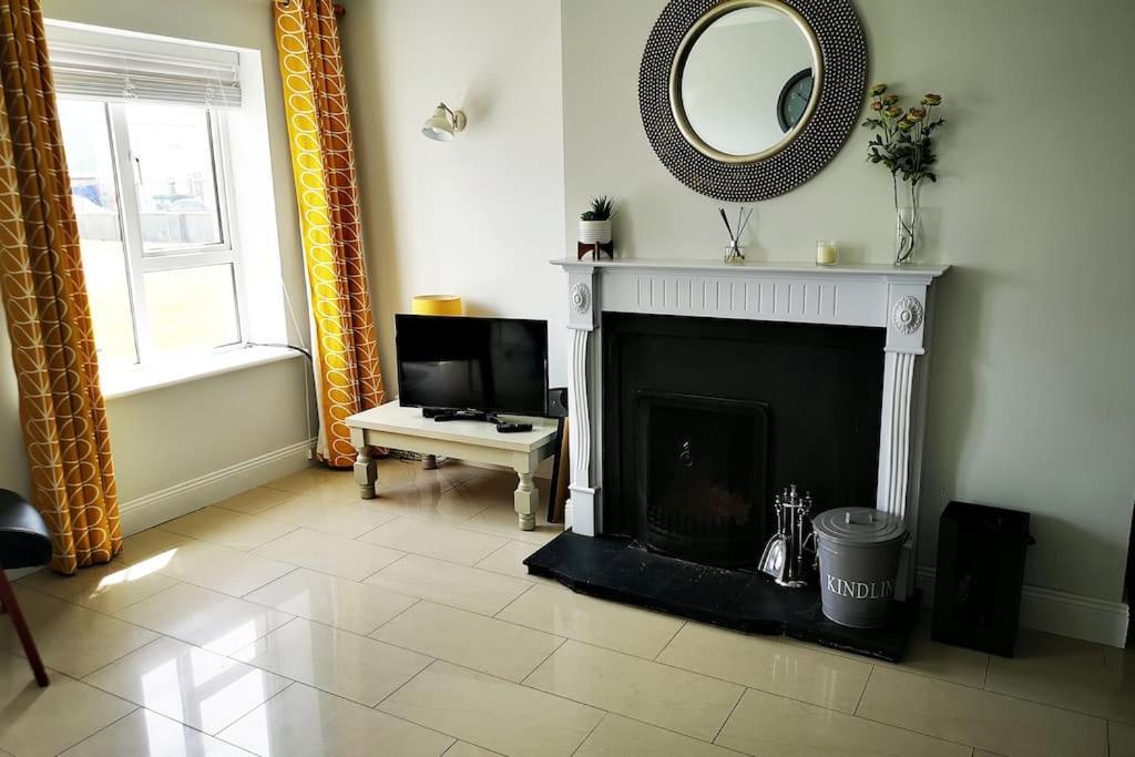 The Sandhills, Tramore Beach Extérieur photo
