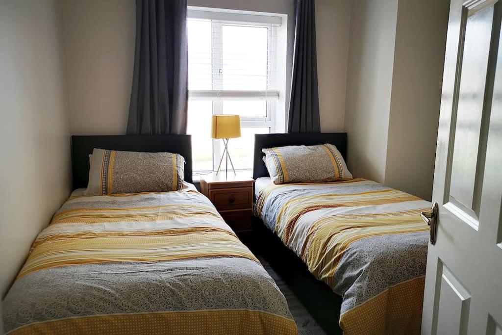 The Sandhills, Tramore Beach Extérieur photo
